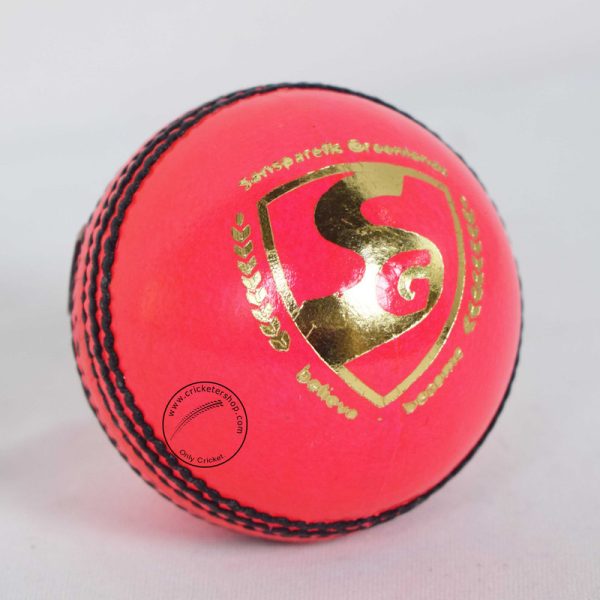 SG_Club_Cricket_Ball_colour_Pink__36854